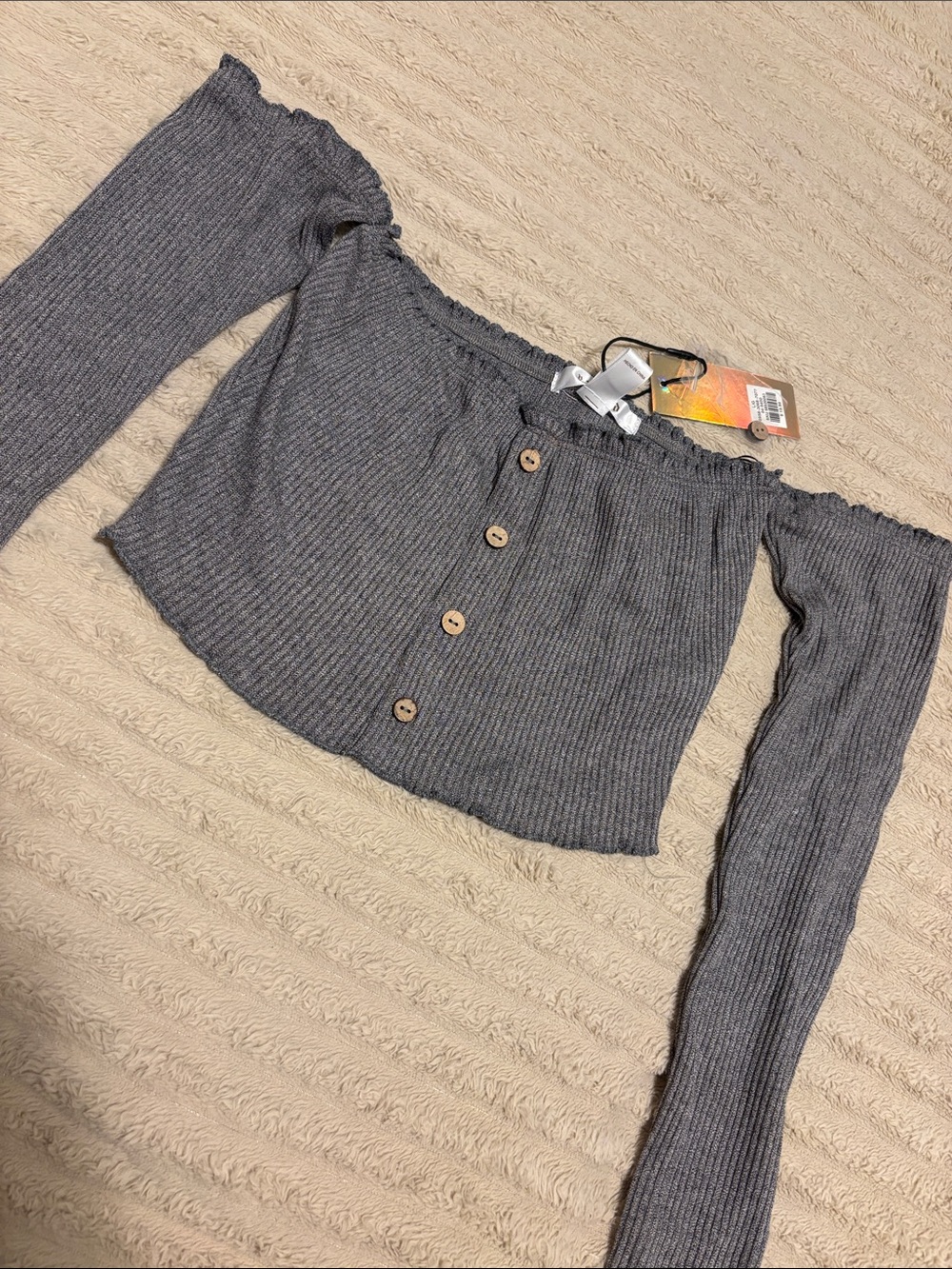 Off-Shoulder Long Sleeve Ribbed Button-Front Crop Top — Gray